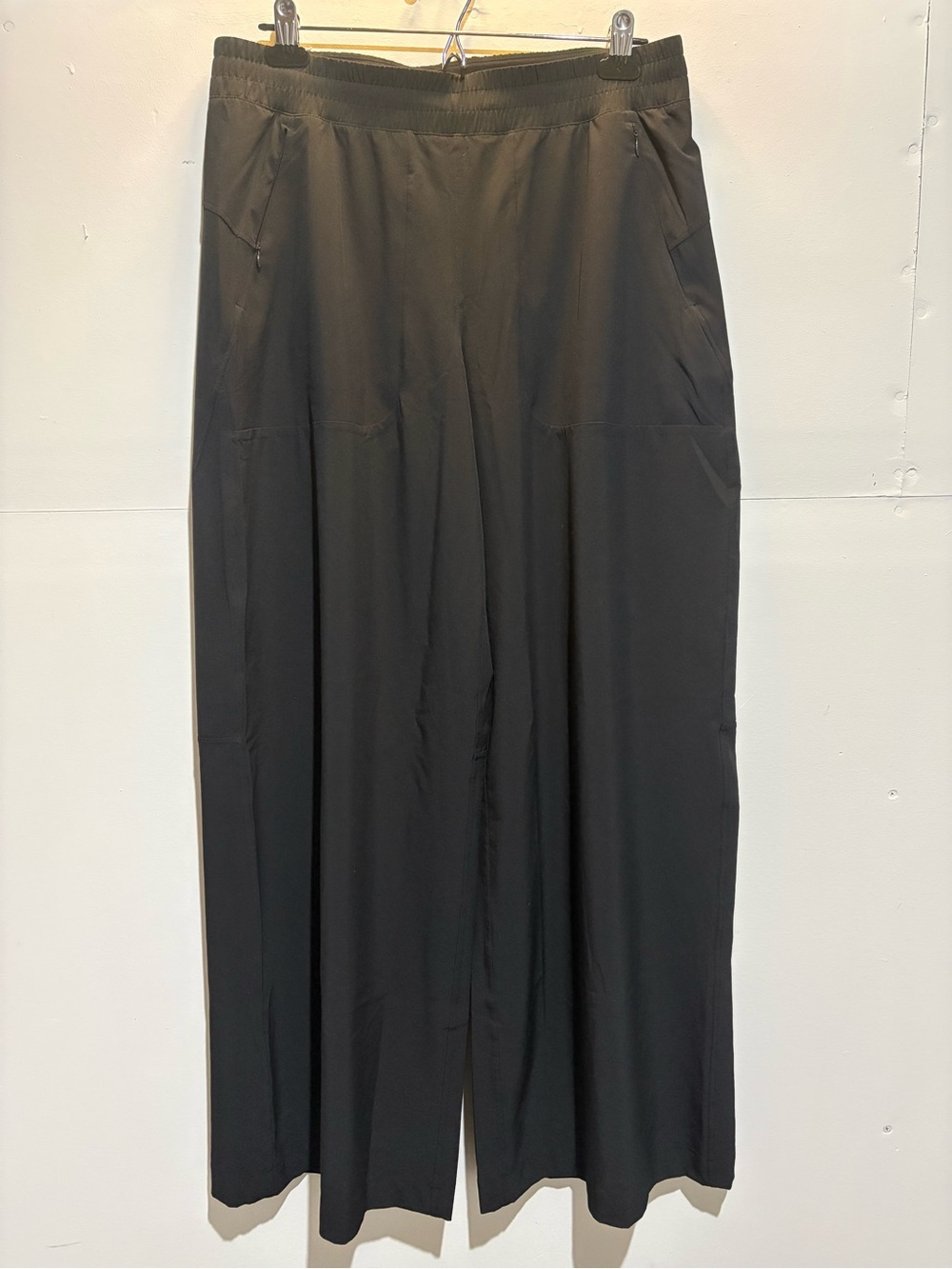 lululemon athletica Black Wide-Leg Pull-On Chinos